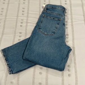A&F Curve Love 90’s Straight Jeans 29 Short